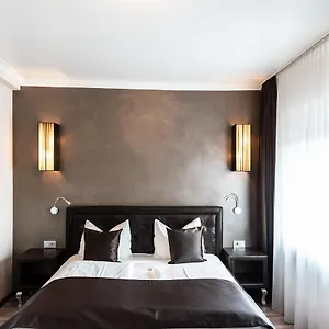 Hotel Mauritius Komfort In Der Altstadt, Keulen